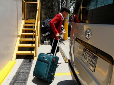 US sends 68 migrants back to Honduras and Colombia in first voluntary deportation