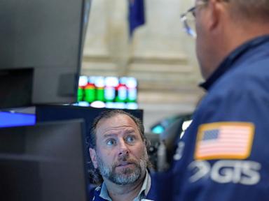 Asian shares trade mixed as oil prices rise