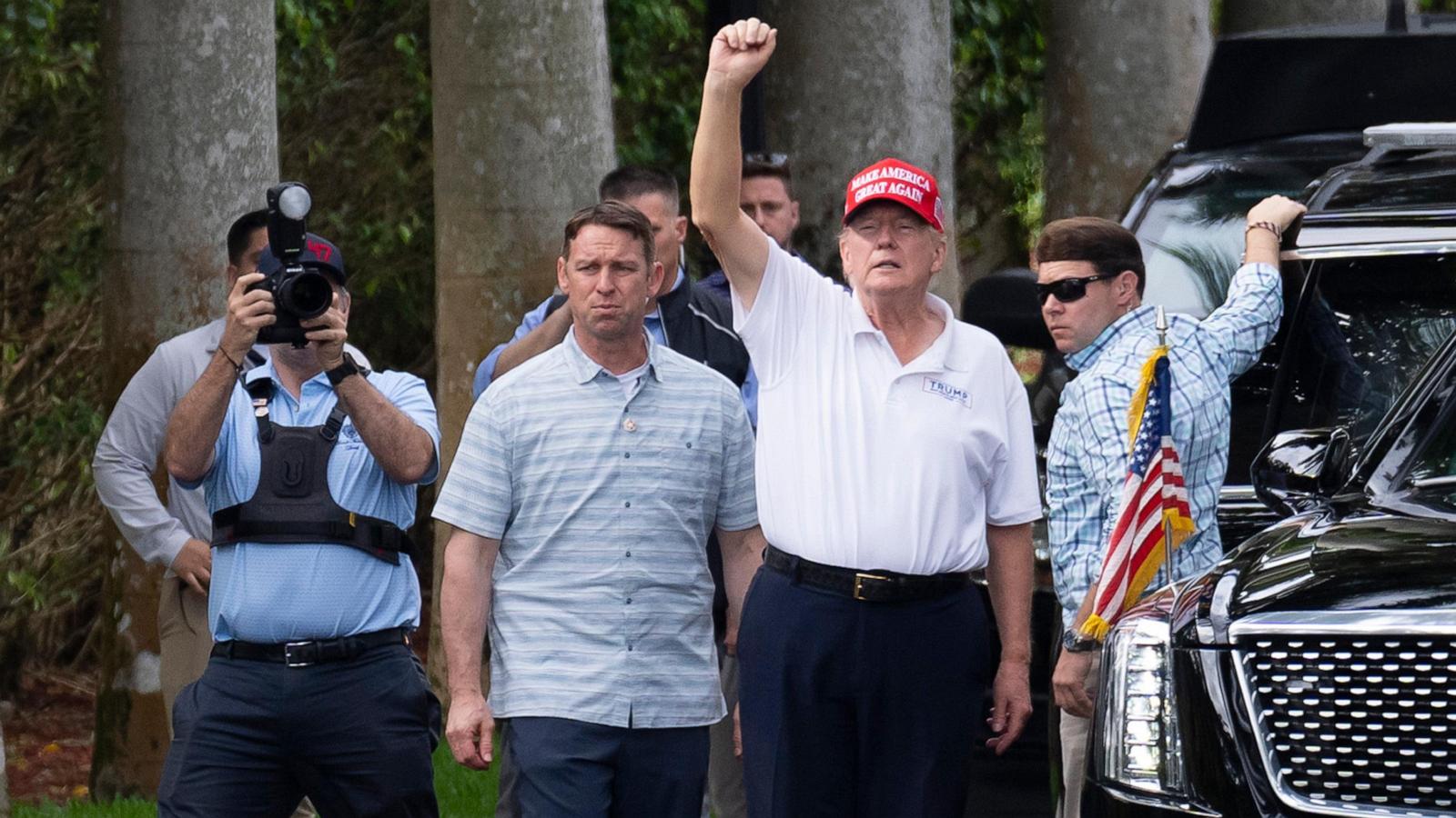 Trump company strikes Qatari golf resort deal in a sign it’s not holding back from foreign business