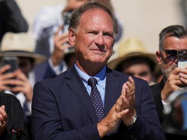 Alito steps aside in a major climate case after scrutiny over oil stock holdings