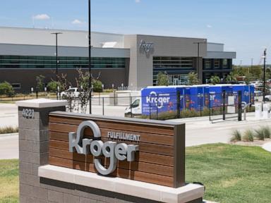 Albertsons gives up on Kroger merger, sues grocery chain for failing to secure deal