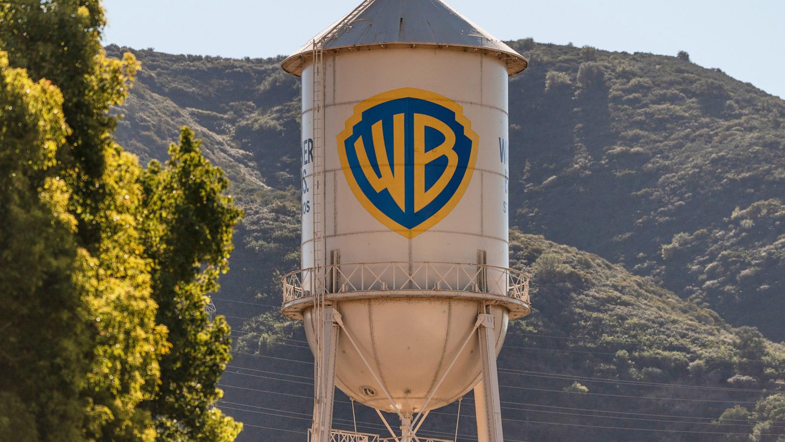 abcnews.com -  WYATTE GRANTHAM-PHILIPS AP Business Writer - Writers Guild of America seeks to block Paramount's buyout of Warner in latest merger challenge