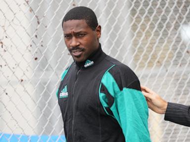 Ex-NFL star Antonio Brown set to appear in Miami court for expected plea agreement