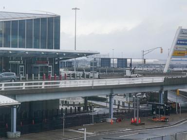  Woman convicted of stowing away on flight to Paris faces extradition to Connecticut