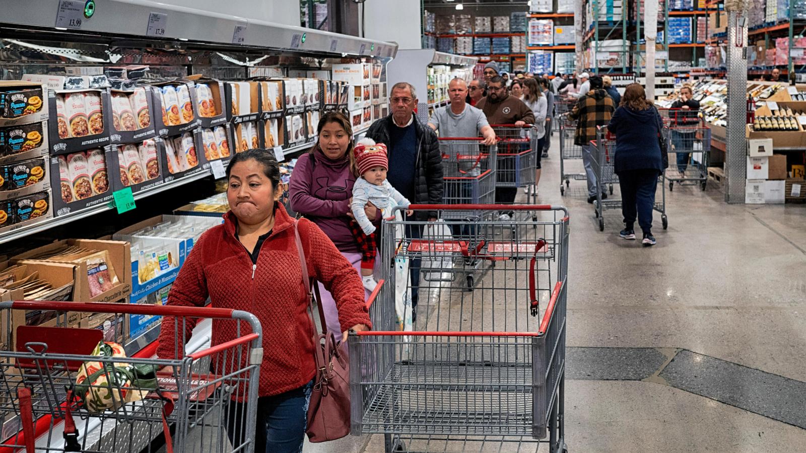 Consumer sentiment rises for 1st time this year as inflation remains tame