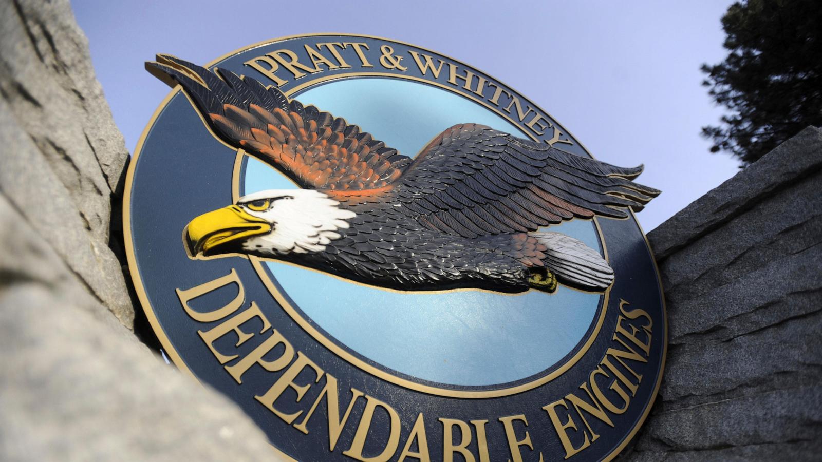 Jet engine maker Pratt & Whitney reaches tentative agreement with striking machinists