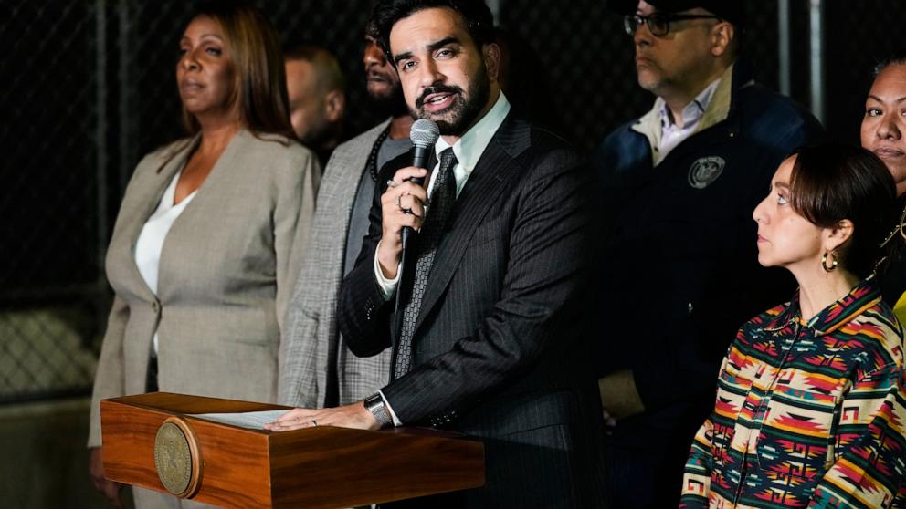 New York Democrats urge parking lot owners to ban ICE from properties