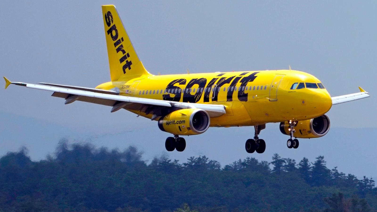 Trump says he’s still considering a taxpayer-funded deal to bail out Spirit Airlines