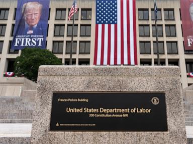 Claims for unemployment benefits drop to 196,000, lowest since mid-July