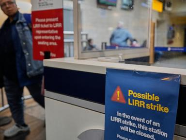 Strike deadline nears for New York-area train system with 250,000 daily commuters