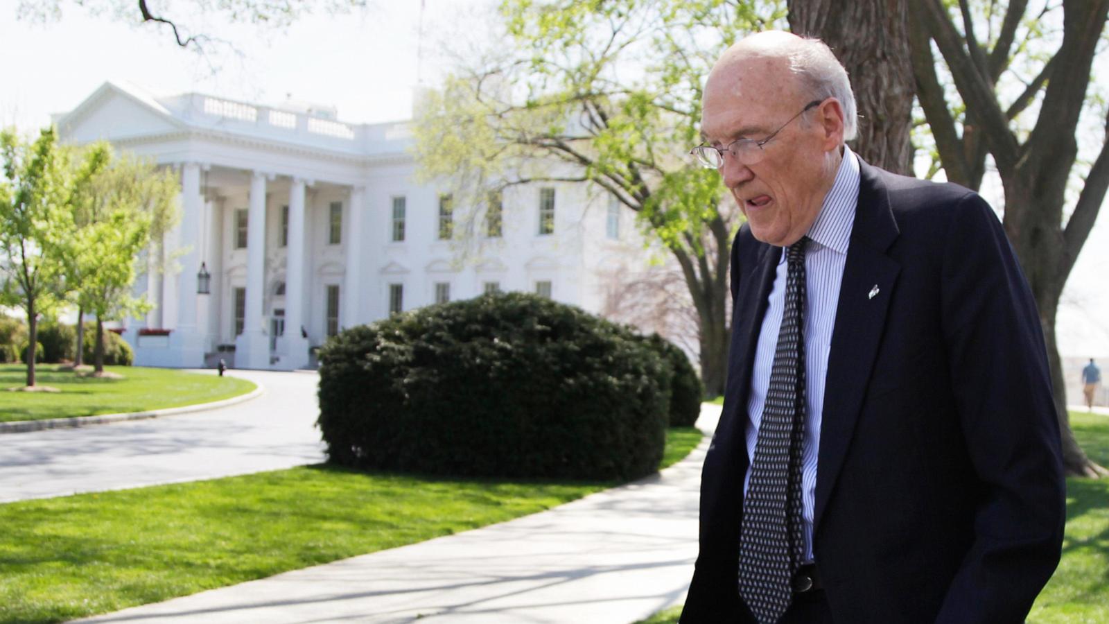 Former US Sen. Alan Simpson of Wyoming dies at age 93