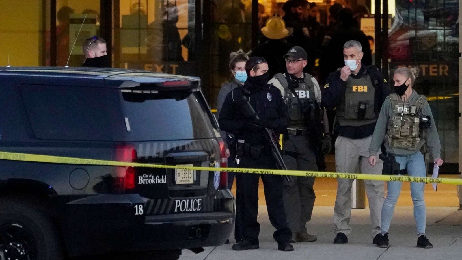 8 injured in active shooter incident at Wisconsin's Mayfair Mall - ABC News