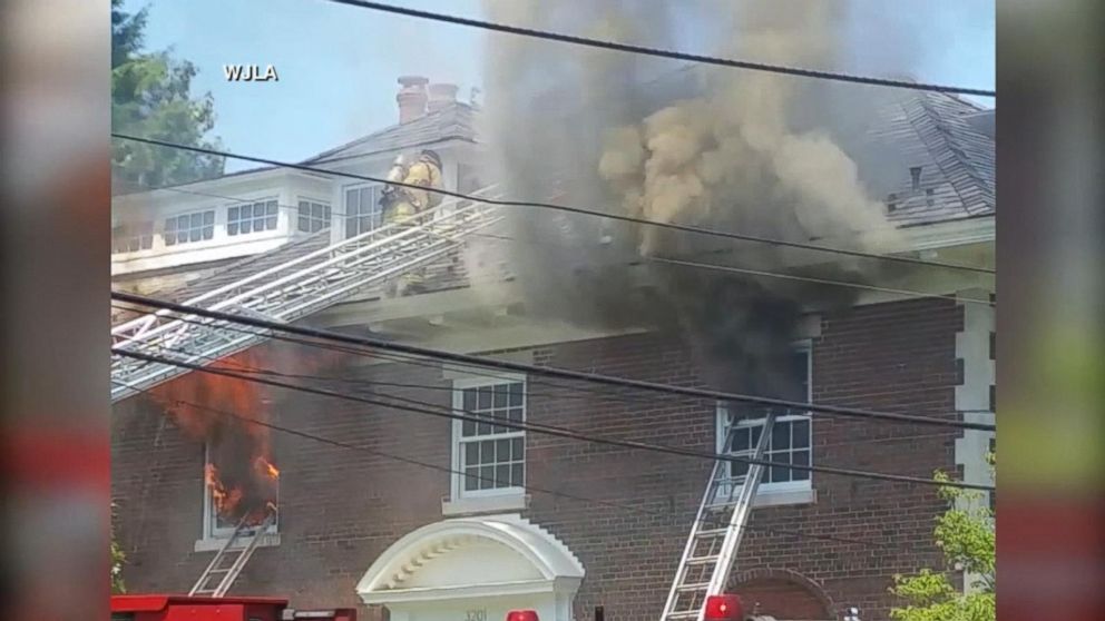 PHOTO: A fire burns in an upscale neighborhood in the northwest section of Washington, D.C., May 14, 2015.