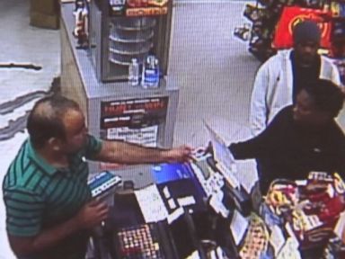 VIDEO: Authorities in Georgia are looking for two suspects who allegedly use stolen credit cards at convenience stores.