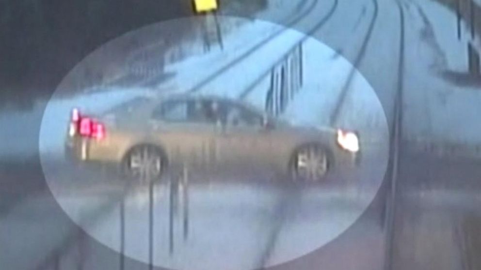PHOTO: A still made from video released by Metra shows Patricia Vitale's Honda stopping on commuter rail train tracks in Itasca, Ill. on Jan. 13, 2014.