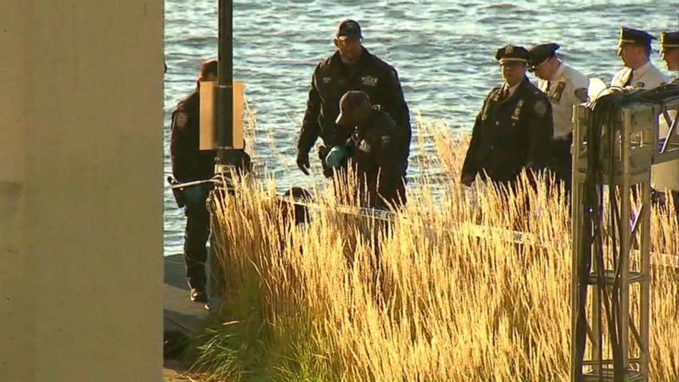 PHOTO: The bodies of two women were found washed up from the Hudson River off the Upper West Side in New York, Oct. 24, 2018. 