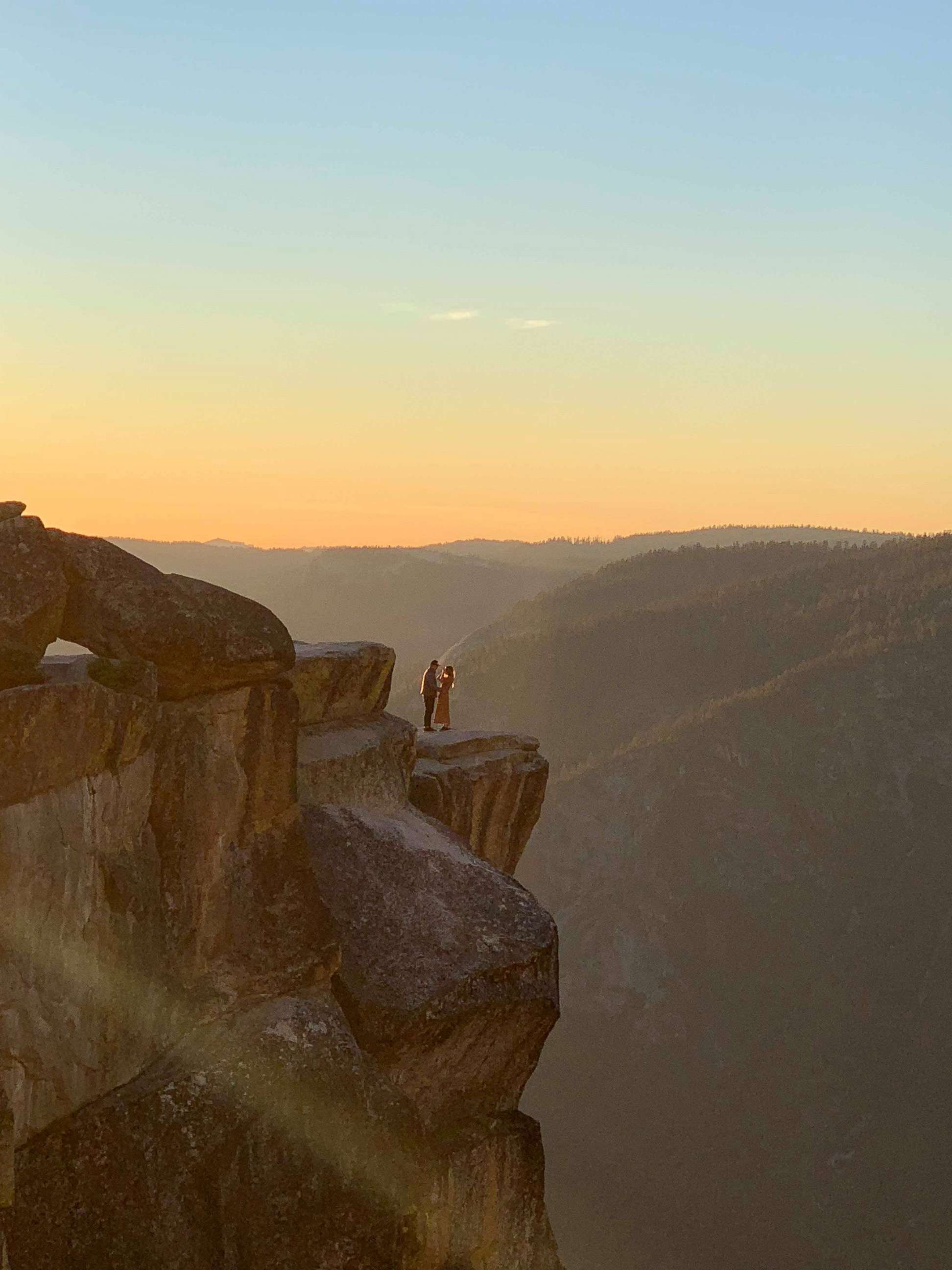 PHOTO: A photographer in Yosemite National Park captured a stunning proposal at Taft Point. October 28, 2018.