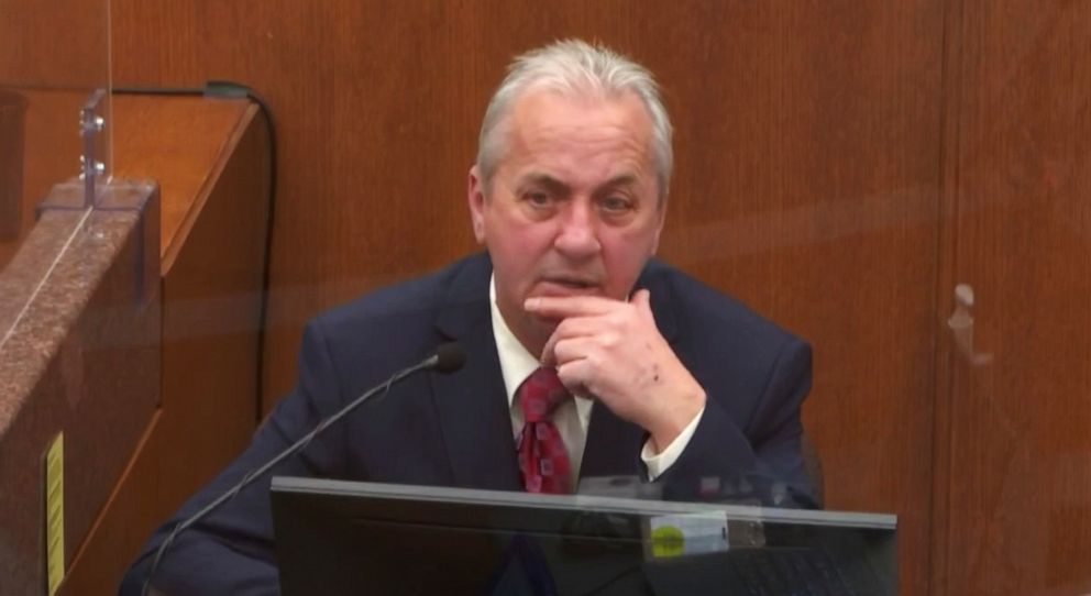 PHOTO: Lt. Richard Zimmerman of the Minneapolis Police Department testifies as Hennepin County Judge Peter&nbsp;Cahill presides, April 2, 2021, in the trial of former Minneapolis police officer Derek Chauvin.