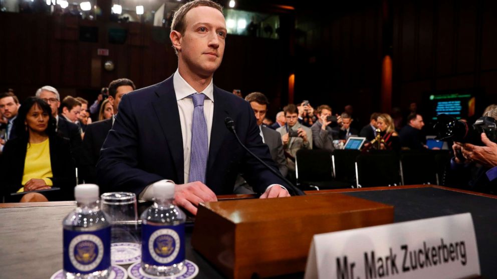Facebook CEO Mark Zuckerberg arrives to testify before a Senate Judiciary and Commerce Committees joint hearing regarding the company's use and protection of user data, on Capitol Hill in Washington, April 10, 2018.