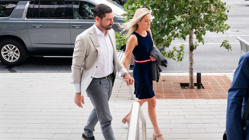PHOTO: Amanda Zurawski and her husband Josh Zurawski arrive at the Travis County Courthouse on July 19, 2023 in Austin, Texas.