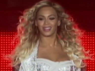 VIDEO: Did Beyonce alter a thigh gap into her latest pic?