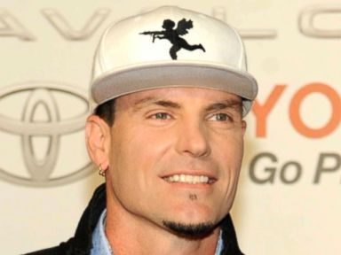 Vanilla Ice Charged With Burglary