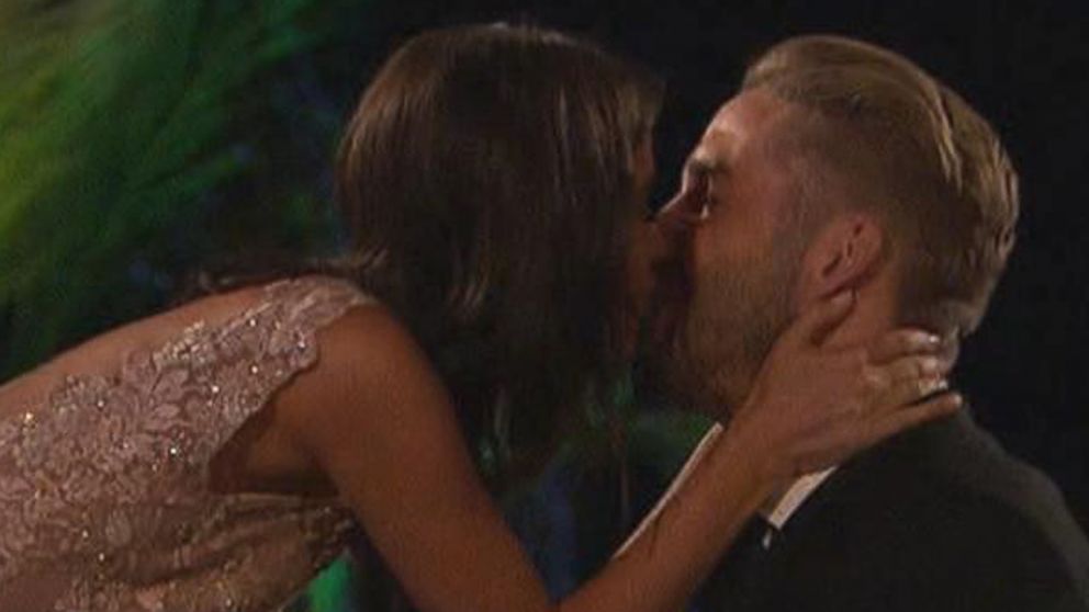 Season Finale of 'The Bachelorette' Ends With Proposal Video ABC News
