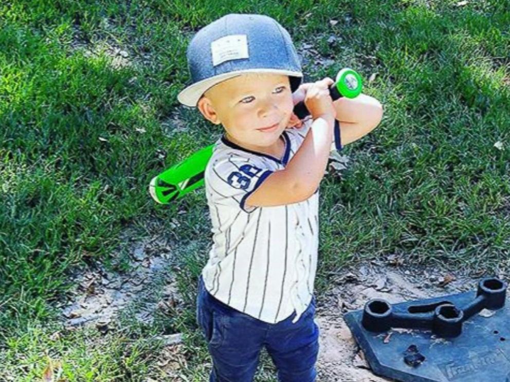 Toddler swings baseball bat like a star slugger - ABC News