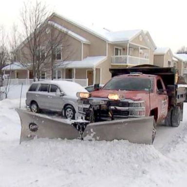 VIDEO: About a dozen states face bone-chilling weather