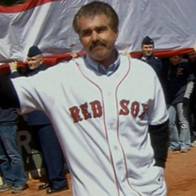 VIDEO: Fans and players pay tribute to Bill Buckner