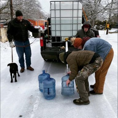 VIDEO: Texans helping Texans