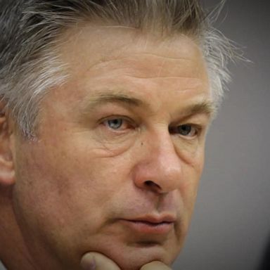 VIDEO: Alec Baldwin insists he’s cooperating with ‘Rust’ shooting probe