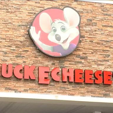 VIDEO: Mother alleges racism at Chuck E. Cheese