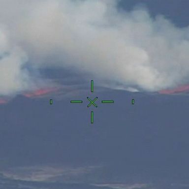 VIDEO: Hawaii’s Mauna Loa awakens