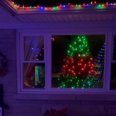 VIDEO: Making spirits bright