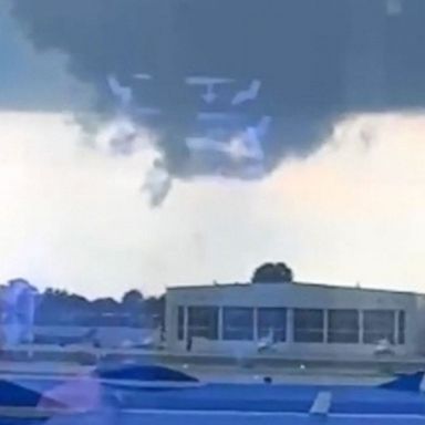 VIDEO: Tornadoes hit Chicago area