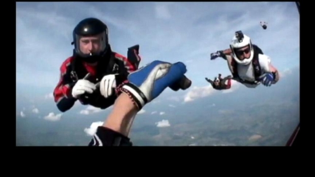 Video Helmetcam Shows Unconscious Skydivers Descent Abc News