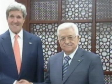 Kerry Flies to Tel Aviv to Push for Cease-Fire