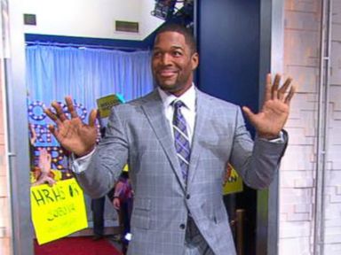 VIDEO: Instant Index: Michael Strahan Inducted Into Football Hall of Fame