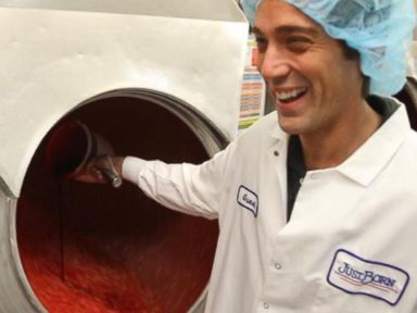 VIDEO: American Candy Maker Filling Up Bags at Halloween and Creating Jobs 