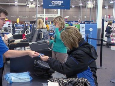 VIDEO: ABC News' Rebecca Jarvis has important tips as the holiday shopping season reaches crunch time.