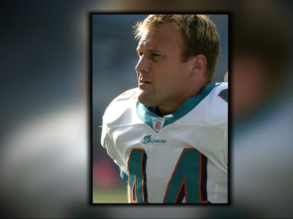 Former Miami Dolphins Player Falls From Boat, Swims 9 Miles to Shore