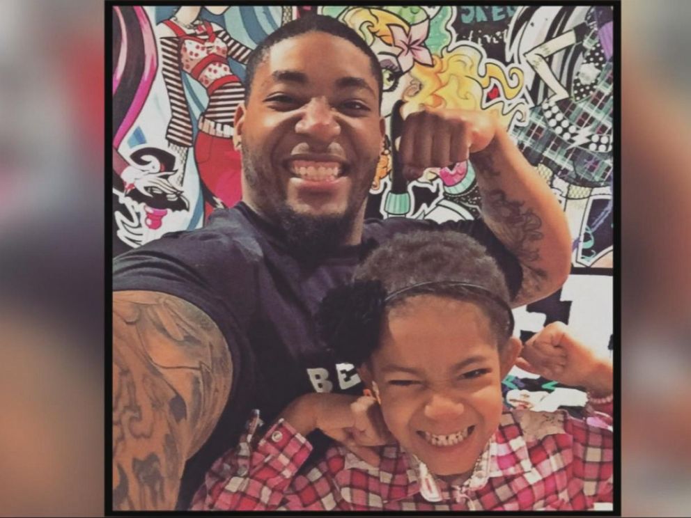 Ex-NFL player Devon Still reflects on daughter Leah's cancer remission -  TheGrio