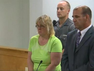 VIDEO: Prison Worker Who Allegedly Aided Escaped Cons Goes to Court