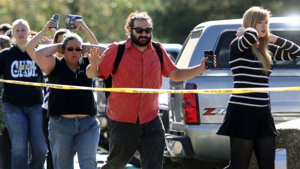 Video Eyewitness Recounts Ten Minutes of Terror in Roseburg, Oregon