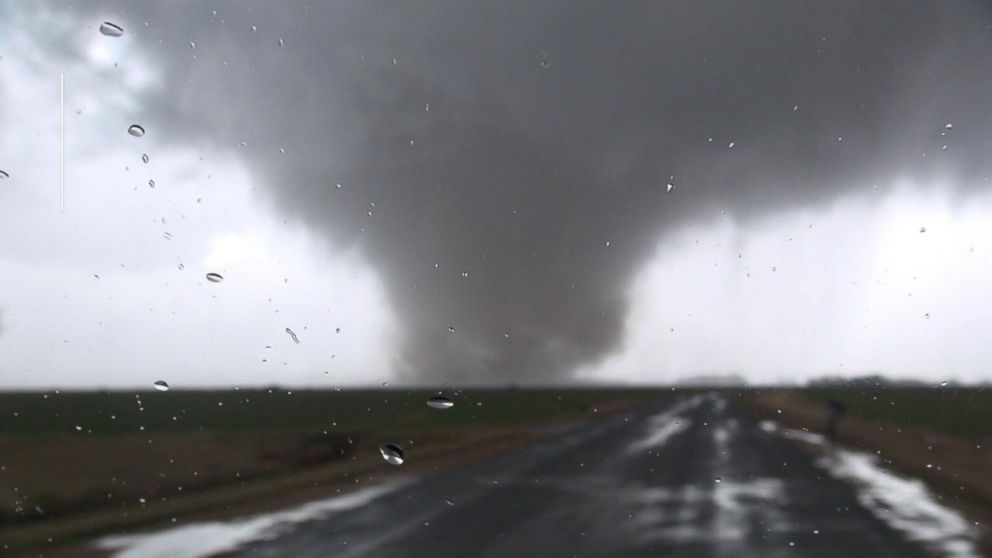 Video Deadly Storms Take The Life An 18-Year-Old Woman In Arkansas ...