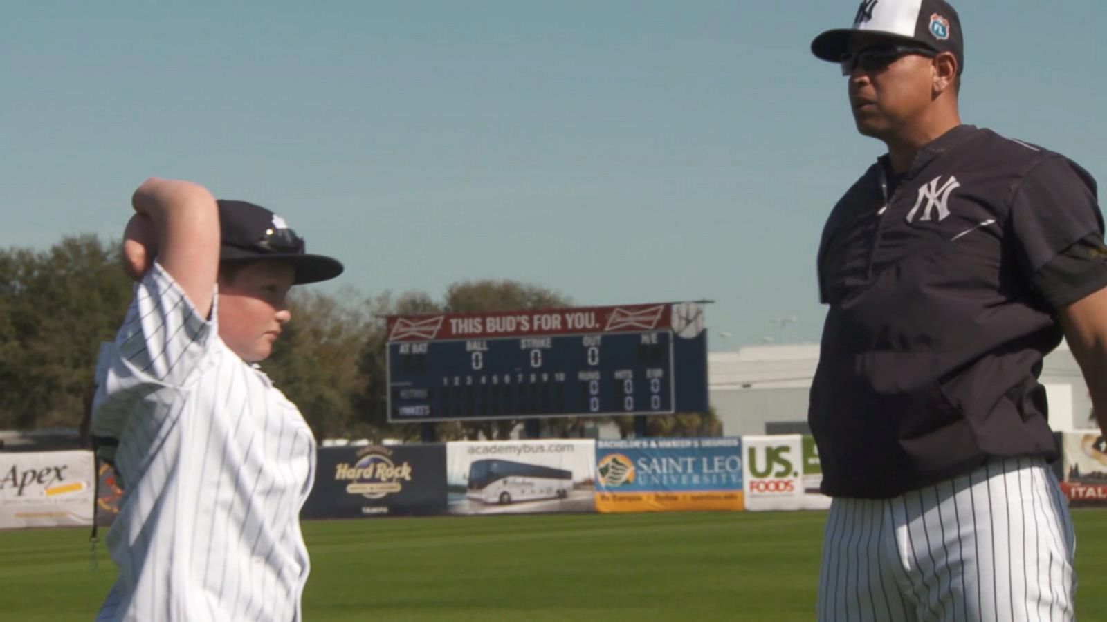 Yankees Host Fans at First Spring Training Game - The New York Times