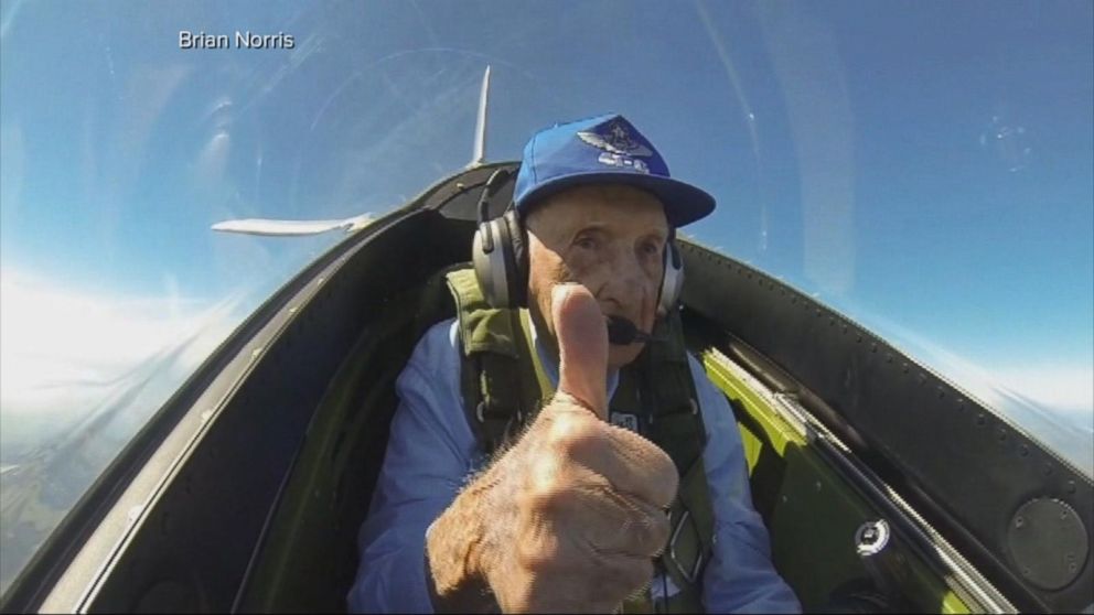 World War Ii Pilot Gets A Chance To Fly Again Video Abc News