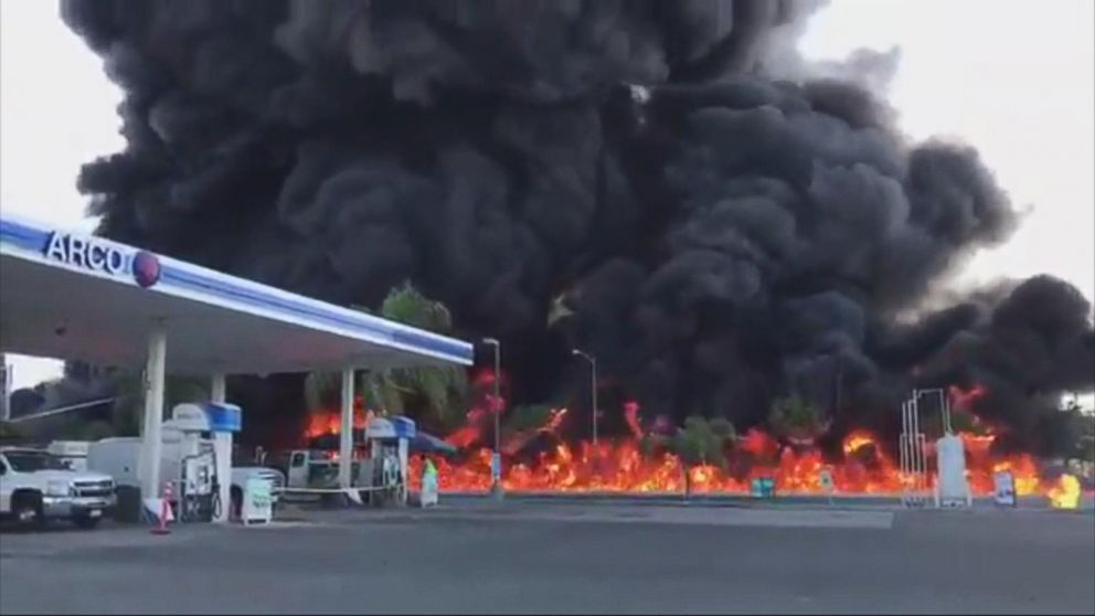 Deadly fuel tanker crash in Atwater, California Video - ABC News