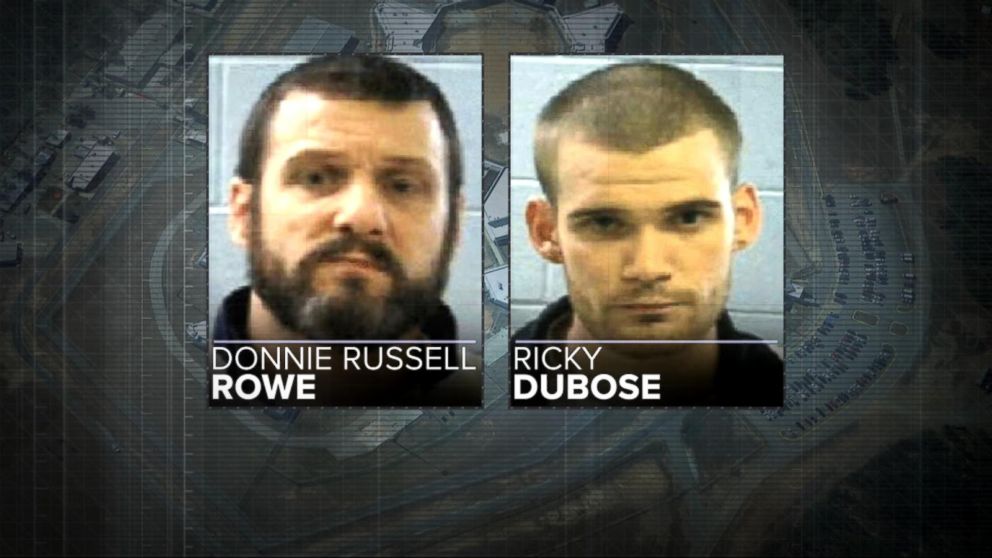 Video Nationwide Manhunt For Two Dangerous Inmates Who Escaped Custody